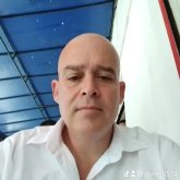 Empleado. Mujeres de 45 en adelante.