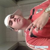 lucascarp12300 chico soltero en Juan María Gutiérrez