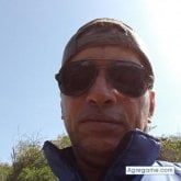 Empleado público. Busco pareja. Amigas