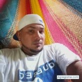 Trabajo. Busco pareja. Chicas. Alegre