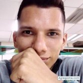 Trabajo. Busco ligar. Salida. Amistoso.