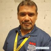 Conocer una mujer. Reservado.