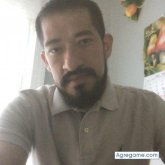 Busco pareja. Amigos. Tranquilo. Que me