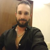 Socializar con mujeres. Sociable, alegre