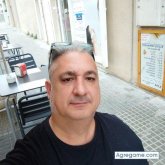 Electricista. Busco pareja. Mujer.