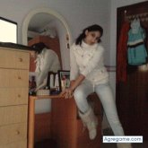 felinilla chica casada en 