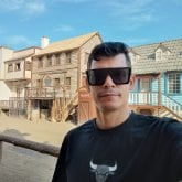 Mujeres cariñosas divertidas que les