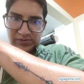 Busco ligar. Extrovertido, jovial y