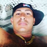 Trabajo. Busco conocer gente. Conocer