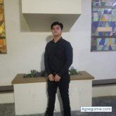 Trabajo. Busco pareja. Mujer.