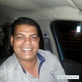 hacen chico soltero en Playa de las Americas