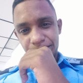 Policía. Busco chatear. Mujer que sepa