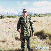 Busco hacer amistades. Un hombre buena