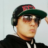 Window tinting. Busco pareja. Mujeres