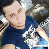 Busco pareja. Alguien q me de mucho amor