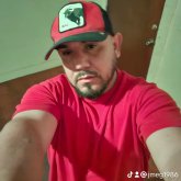 Busco pareja. Amistad.