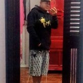 Mujeres ASER amigas. Soltero moreno