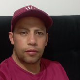 Empleado. Busco mujeres leales y que