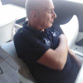 Busco pareja. Persona se silla y