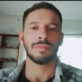 Busco ligar. Alegre .dulce cariñoso