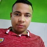 Busco pareja. Divertido. Hacer deporte y