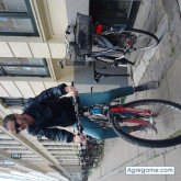 idmon chico soltero en Barcelona