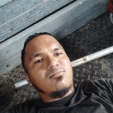 Trabajador. Busco pareja. Si. Ser una