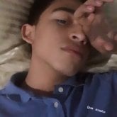 Estudiante. Busco chatear. Busco conocer