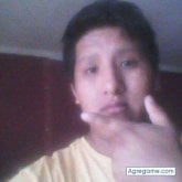 A alguien divertida. Alegre.