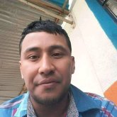 Extrovertido me encanta lo nuevo.