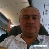 Busco pareja. Mujeres. Descomplicado.