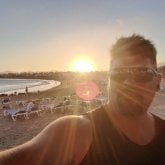 Una mulher.. Tranquilo e trabador. Zap