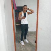 Músico artista. Pareja compañía etc.