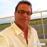 Encuentra Hombres solteros en Poio San Salvador