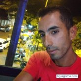 Busco pareja. Si. Una persona divertida.