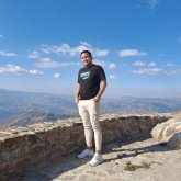 Estudiante. Busco pareja. Solo mujeres