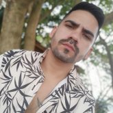 Estudiante. Busco ligar. Amigas