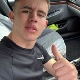 Chica maja y amable. Me gusta la fiesta