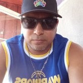 Busco ligar. Una mujer divertida y