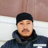 Busco pareja. Amigos. Alegre. Mujeres.