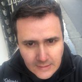 Busco pareja. Busco una persona alegre ,