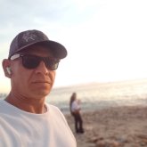 Empleado. Busco chatear. Busco una chica