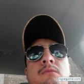 Busco pareja. Mujeres. Un poco amigable