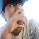 Conocer amigas y una relación. Alto