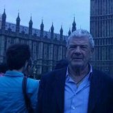 Mujer de 45 a 65 agradable. Sencillo,