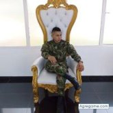 Militar. Busco pareja. Una mujer con