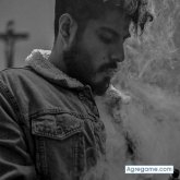 Busco ligar. Mujeres. Una persona