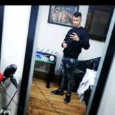 Trabajo. Busco pareja. Mujere. De. Todo.