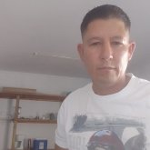 Busco pareja. Soy cariñoso y tranquilo.