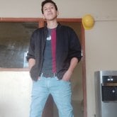 Gente nueva que con9cer. Alto delgado